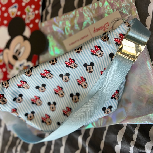 Stoney Clover Lane x DISNEY Mickey & Friends Fannypack - Picture 5 of 6